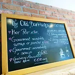 Гостевой дом At The Old Barracks Атенрай