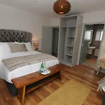At The Old Barracks 3* Атенрай