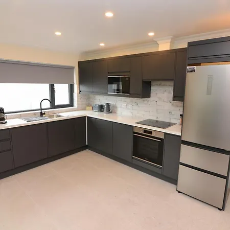 بيت ضيافة At The Old Barracks 3*