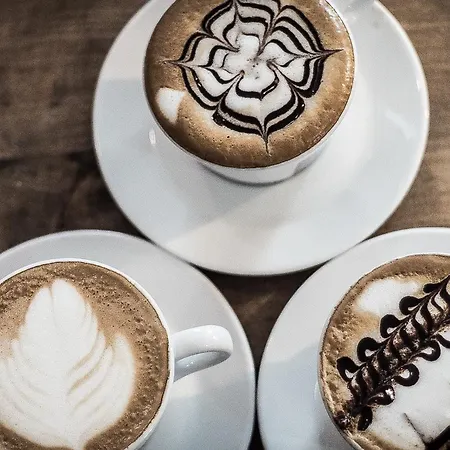 At The Old Barracks 3* أثنراي