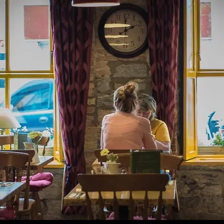 At The Old Barracks 게스트하우스 아선리