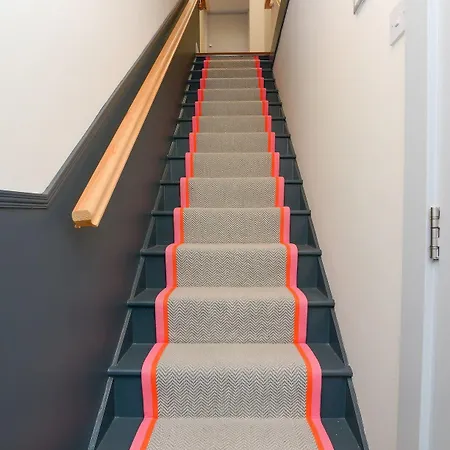 At The Old Barracks بيت ضيافة