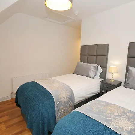 بيت ضيافة At The Old Barracks