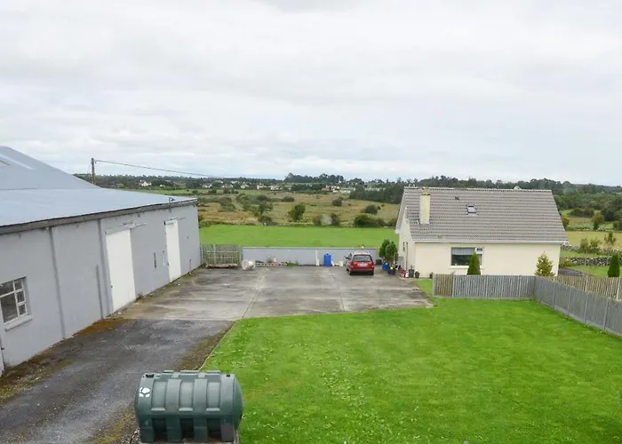 At The Old Barracks Gasthuis Athenry