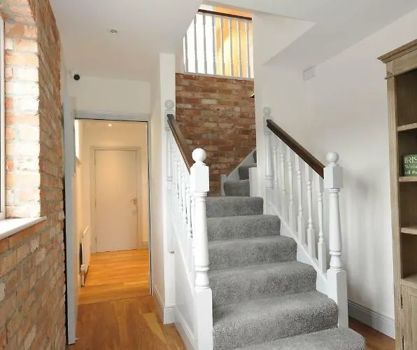 Gasthuis At The Old Barracks Athenry